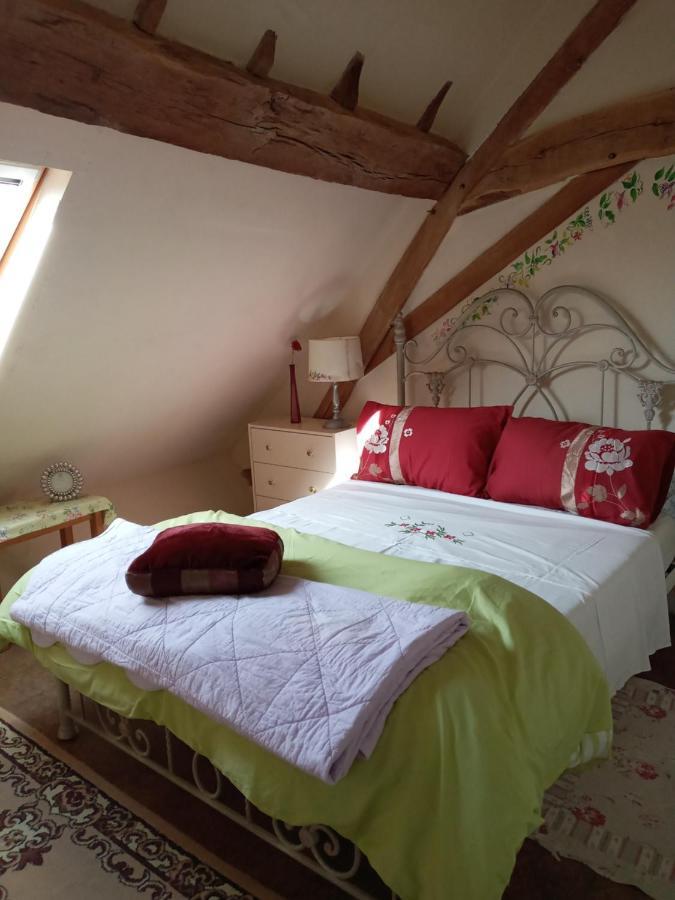 Le Petit Savriere B&B Tronget Quarto foto